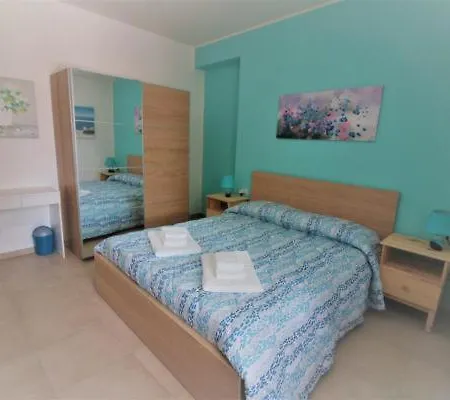La Rosatea Guest house *